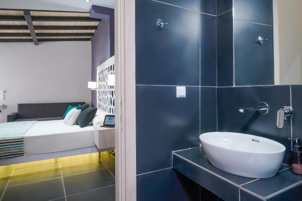 הוילה לימנריה El Mare Seaside Retreats - Bespoke Luxury Getaways מראה חיצוני תמונה