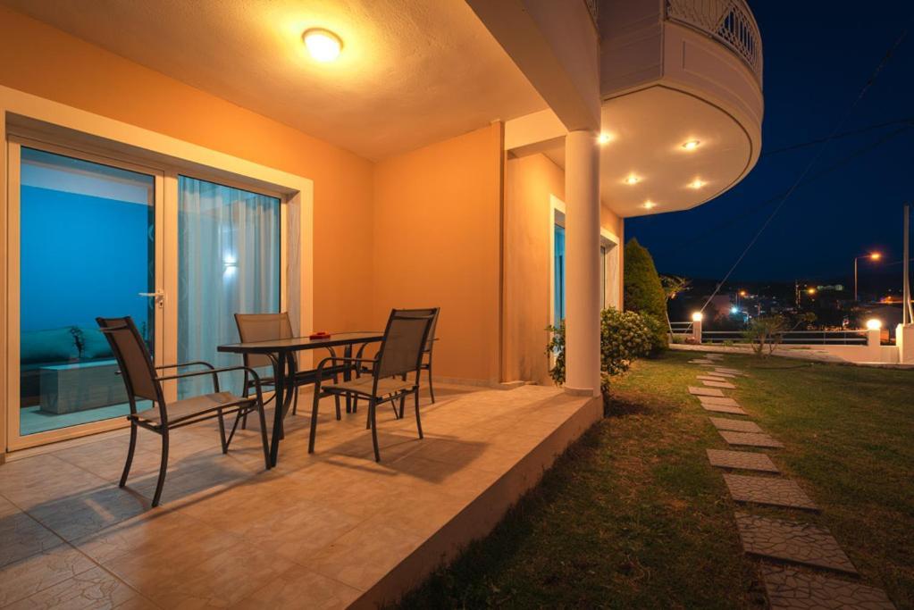 הוילה לימנריה El Mare Seaside Retreats - Bespoke Luxury Getaways מראה חיצוני תמונה